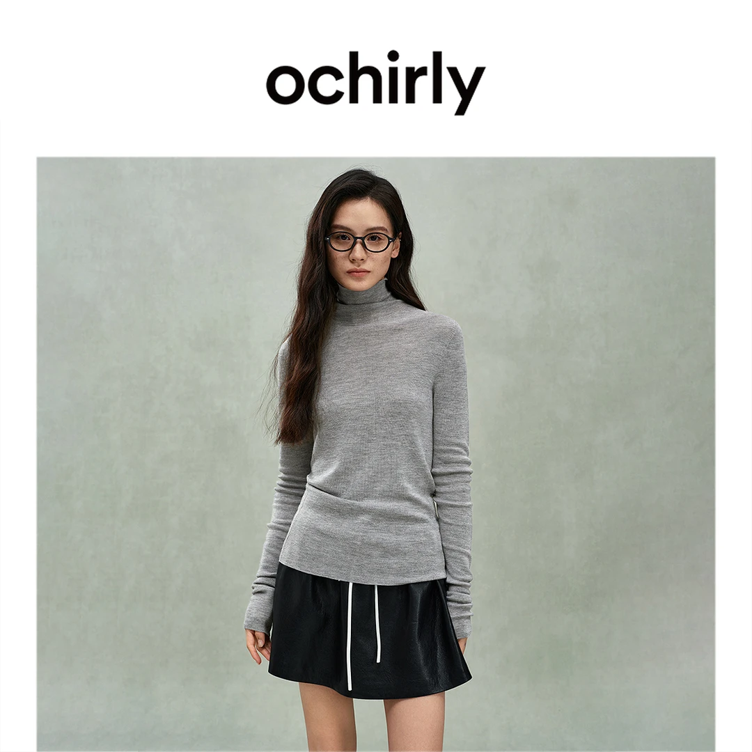 ochirly/欧时力【可机洗100%美丽诺羊毛】毛衣无缝一体修身新品上衣
