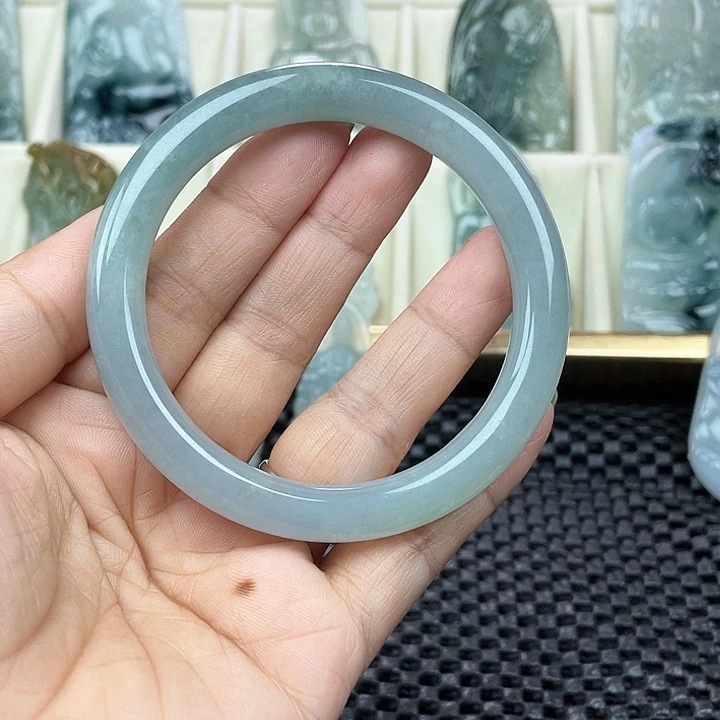 颈饰未镶嵌翡翠?****?天然缅甸翡翠A货手镯