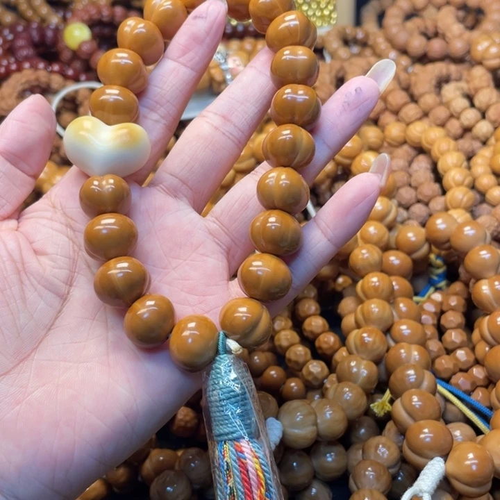 ****I猴头全品反油屁桃➕配饰