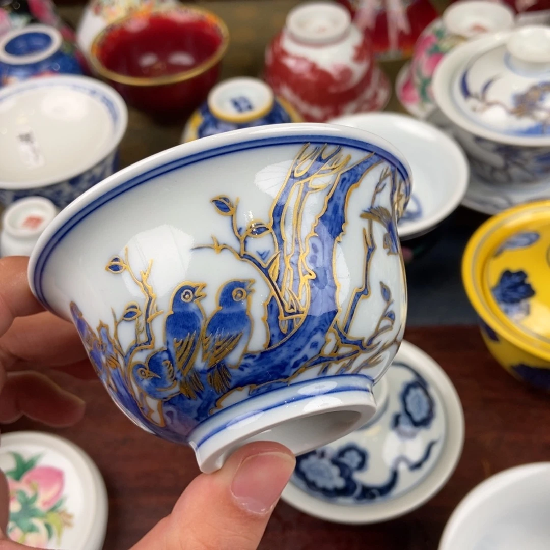 陶瓷艺术家的作品是一种