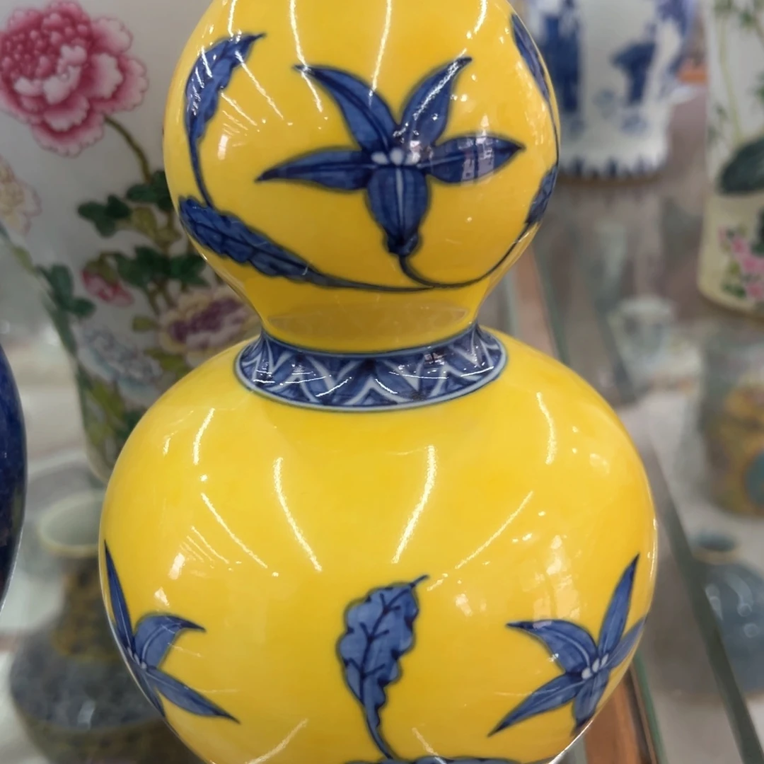 摆件中*童黄釉青花葫芦瓶