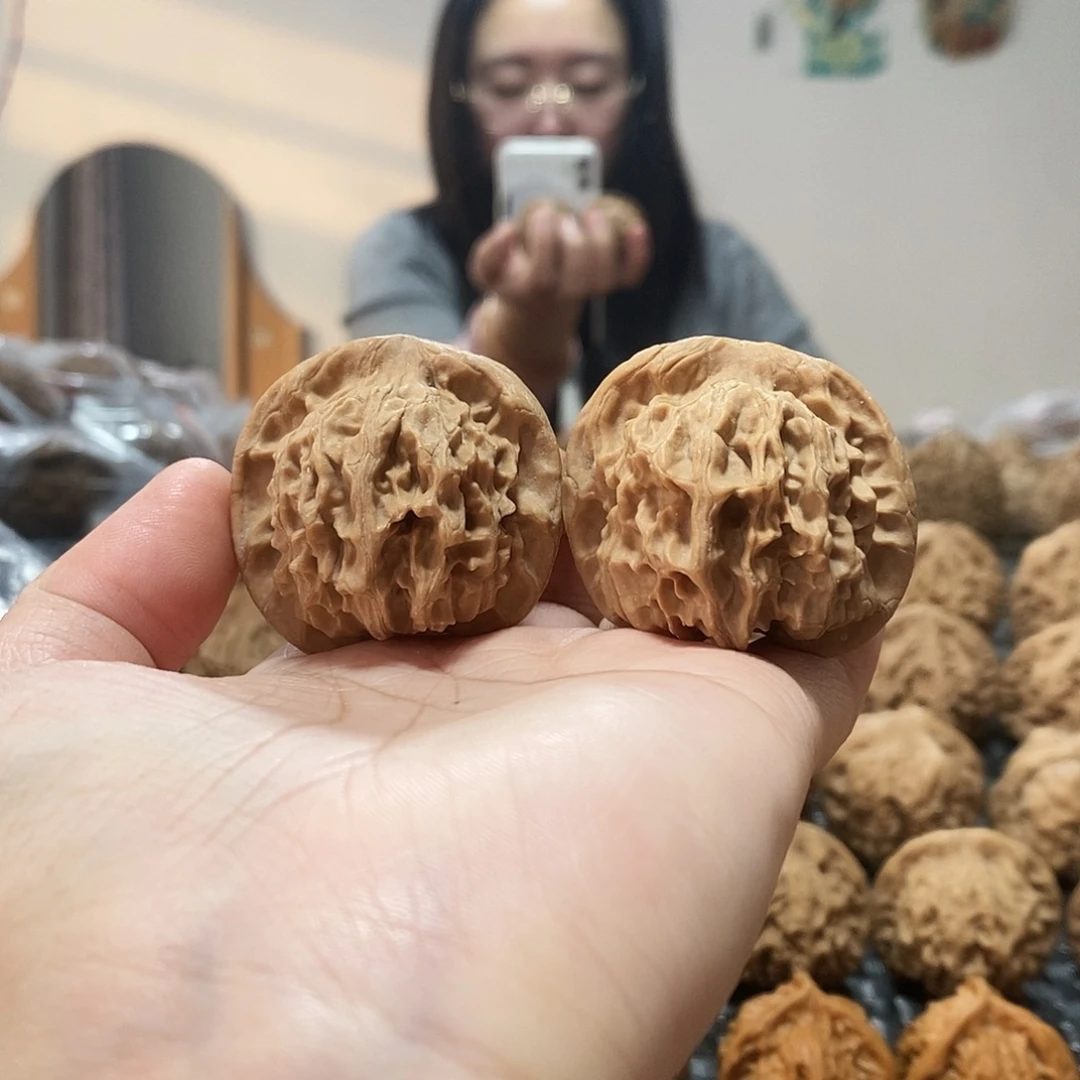 桃核吊坠 天地 40+