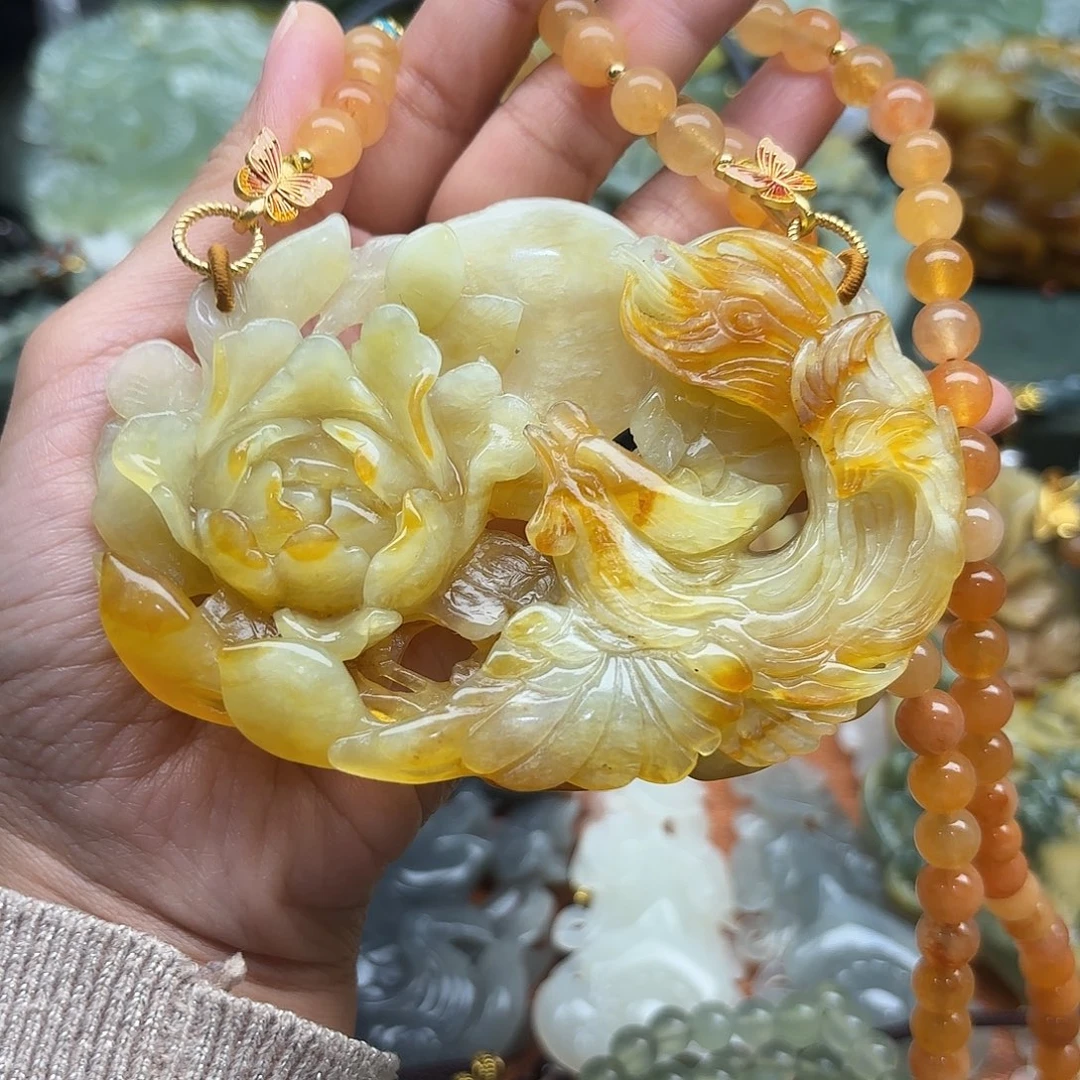 蛇纹石玉未镶嵌颈饰