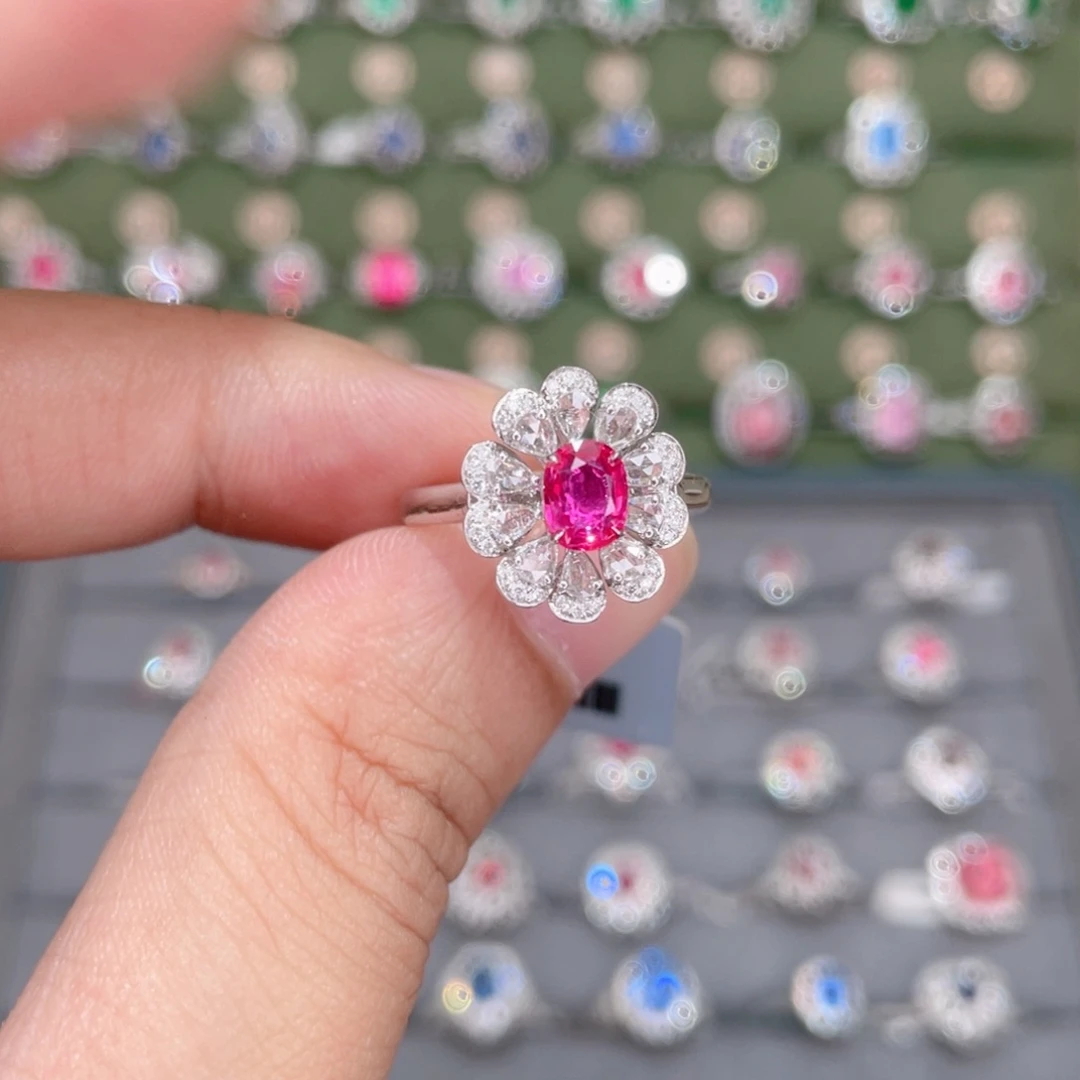 红宝石戒指18K金镶嵌0.65ct 无烧