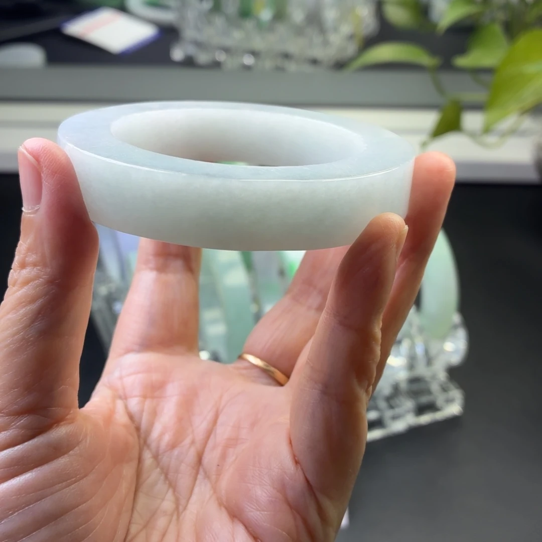 通***馆未镶嵌翡翠手镯定制翡翠