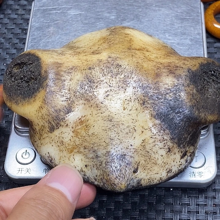 吊坠滴血莲花菩提