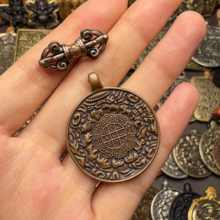 藏传文玩九宫如图