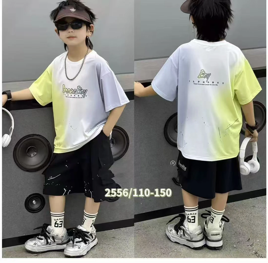 新品痞帅潮流男童套装2556