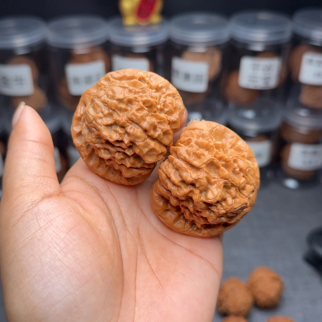 文玩核桃把件龙鼎