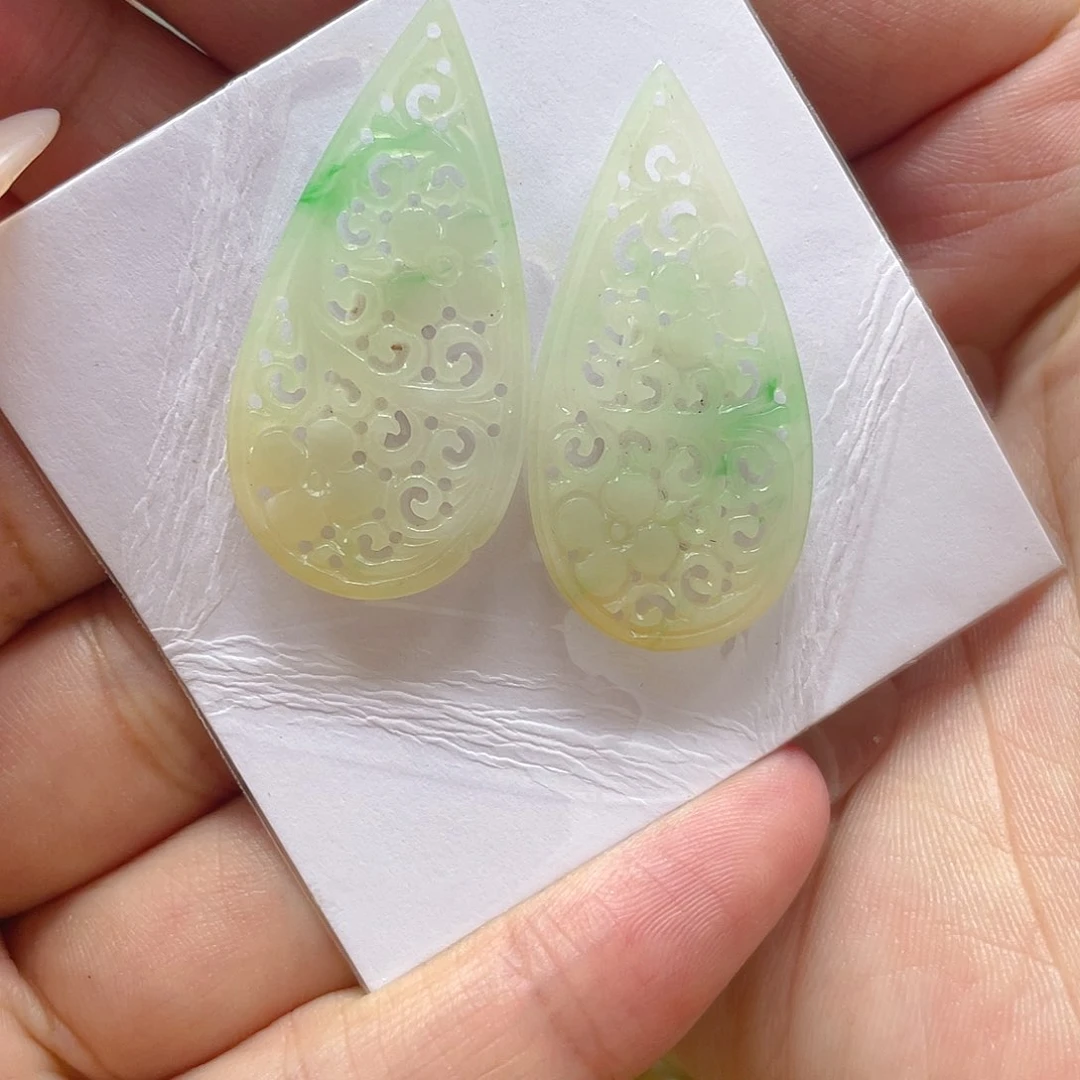 翡翠手镯未镶嵌翡翠240