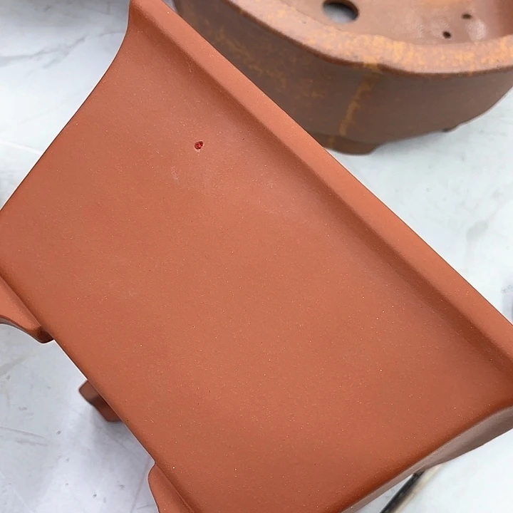 紫砂花盆『****』紫砂的颜色很漂亮