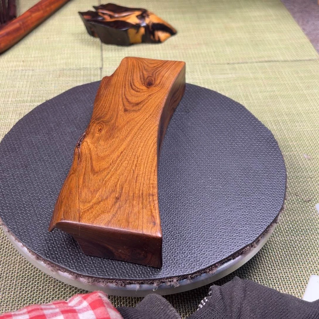 大果紫檀（缅甸花梨）松**画