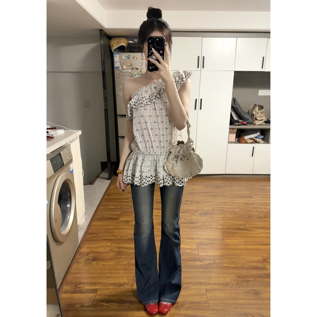 法式时尚斜肩荷叶边无袖上衣女夏季新款高级感收腰显瘦雪百搭背心