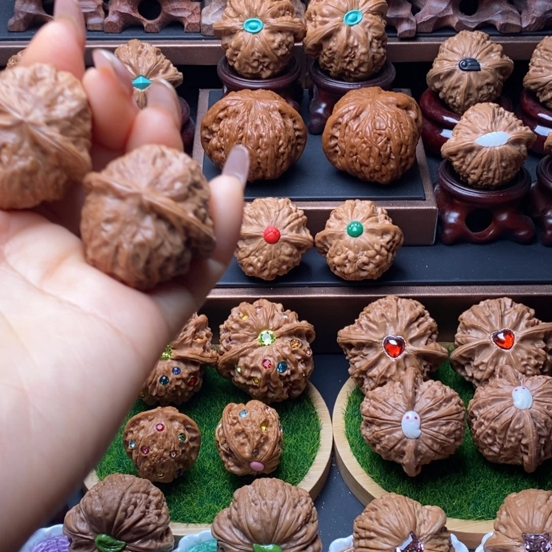 T***m吊坠文玩核桃南瓜墩