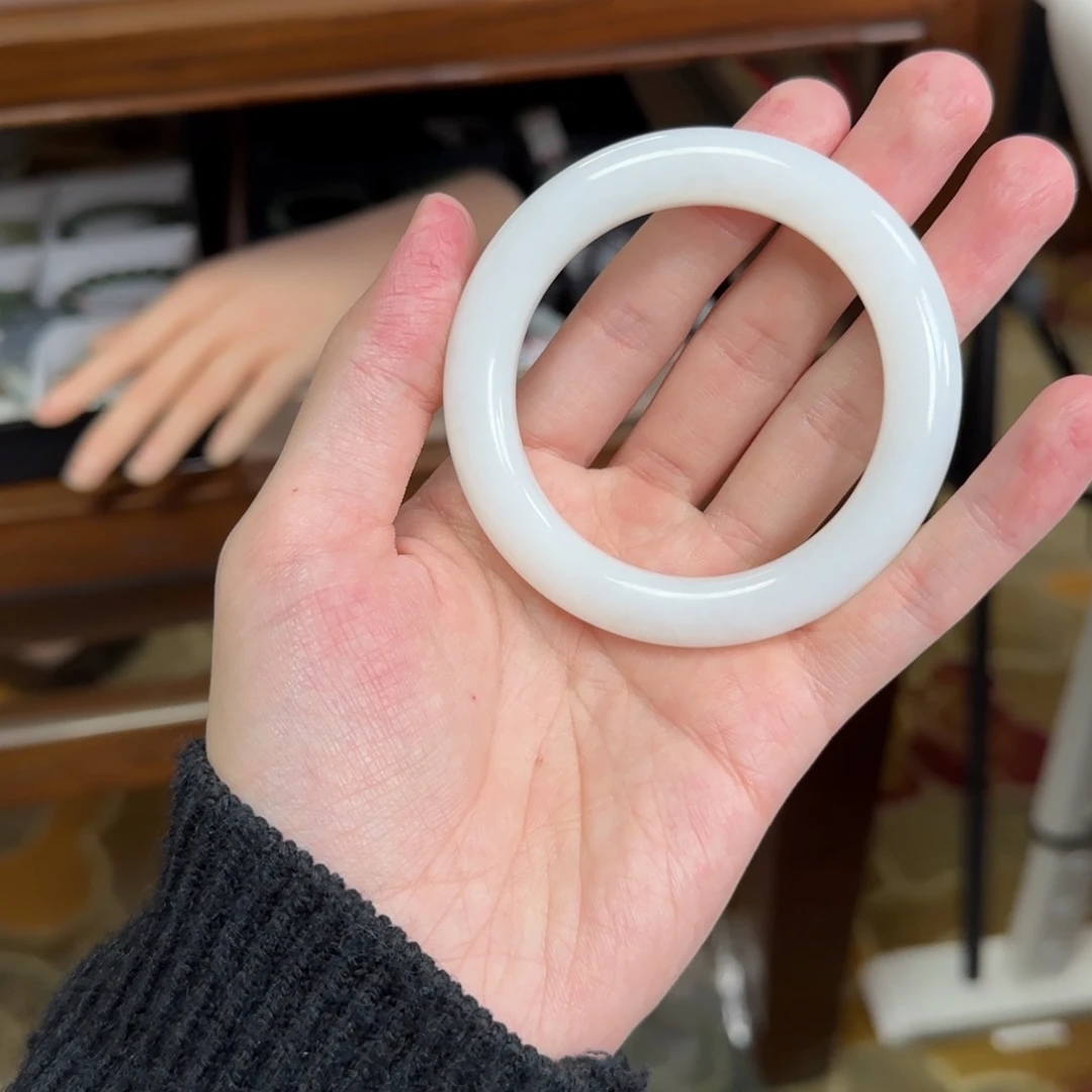 和田玉未镶嵌手镯55