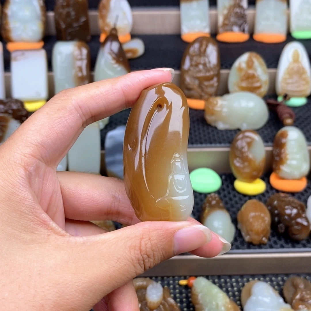 平***乐颈饰未镶嵌和田玉