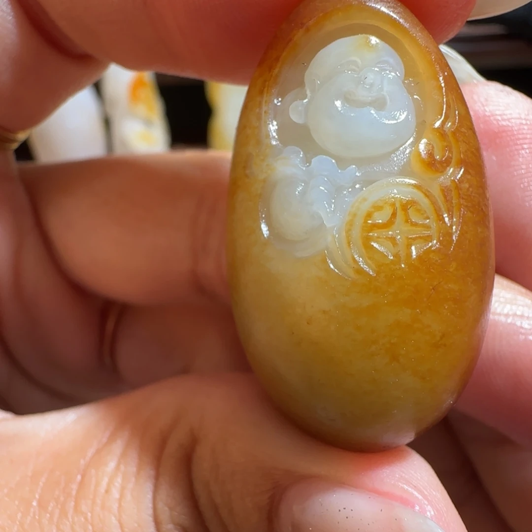 ****翻和田玉未镶嵌挂件