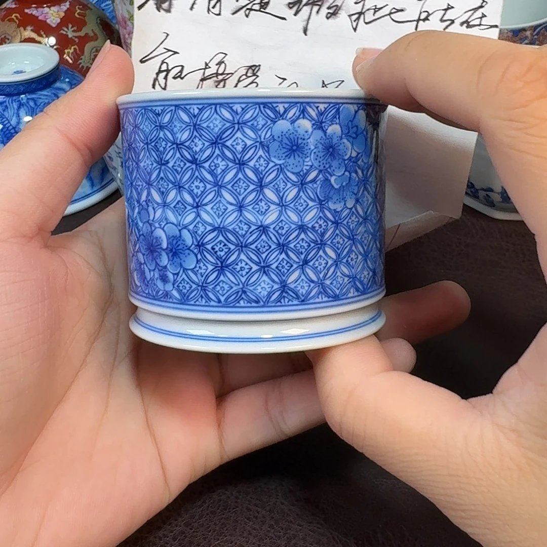 现代景德镇陶瓷杯