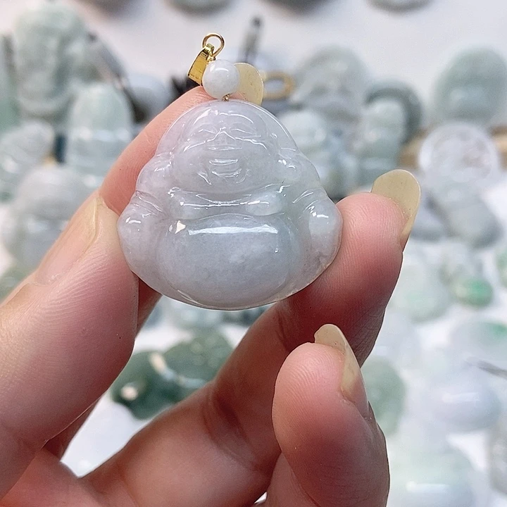 翡翠未镶嵌颈饰佛公