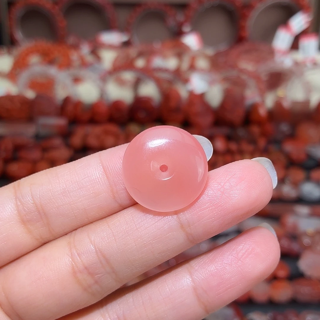 南红玛瑙未镶嵌颈饰平安扣20+