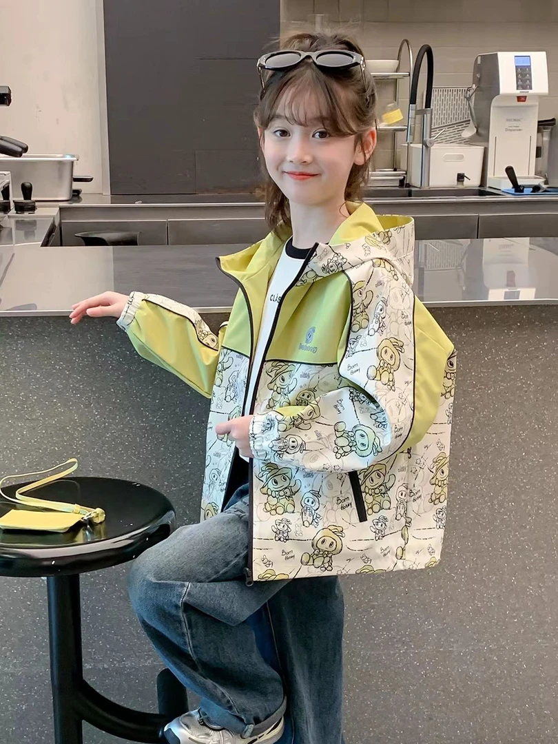 女童外套秋装2025新款洋气儿童春秋款连帽衣服小女孩秋款时髦上衣