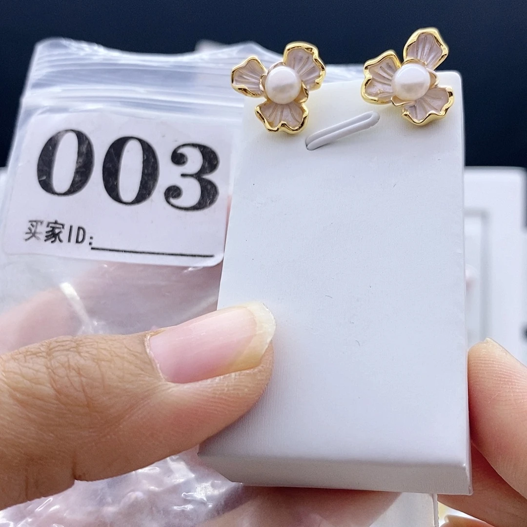 钛钢颈饰淡水珍珠