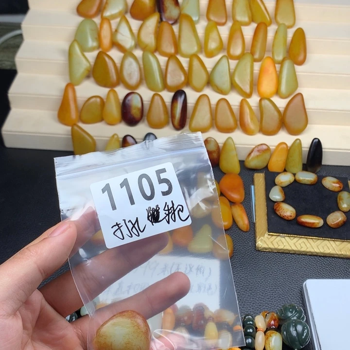 和田玉颈饰未镶嵌?****?