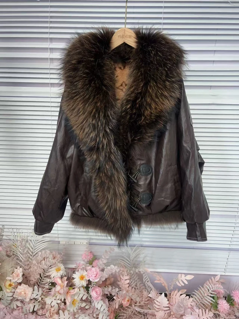 1818（安言服饰）新款时尚洋气加绒加厚貉子毛拼接蛋白皮皮衣