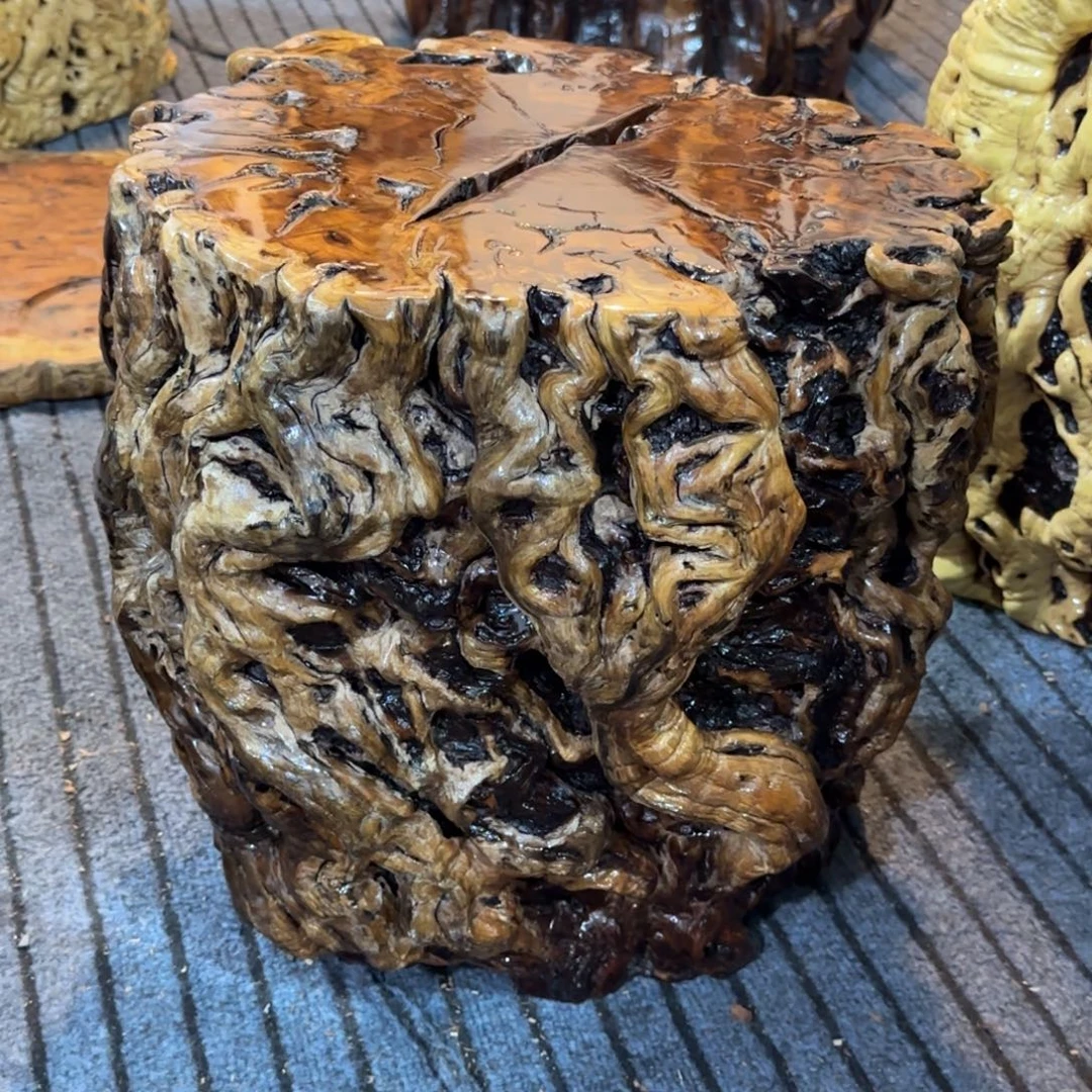 林***师龙纹鸡心枣木手工艺品