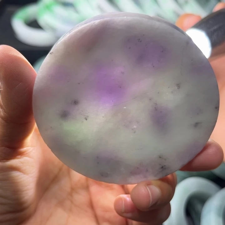 定制翡翠未镶嵌翡翠手镯