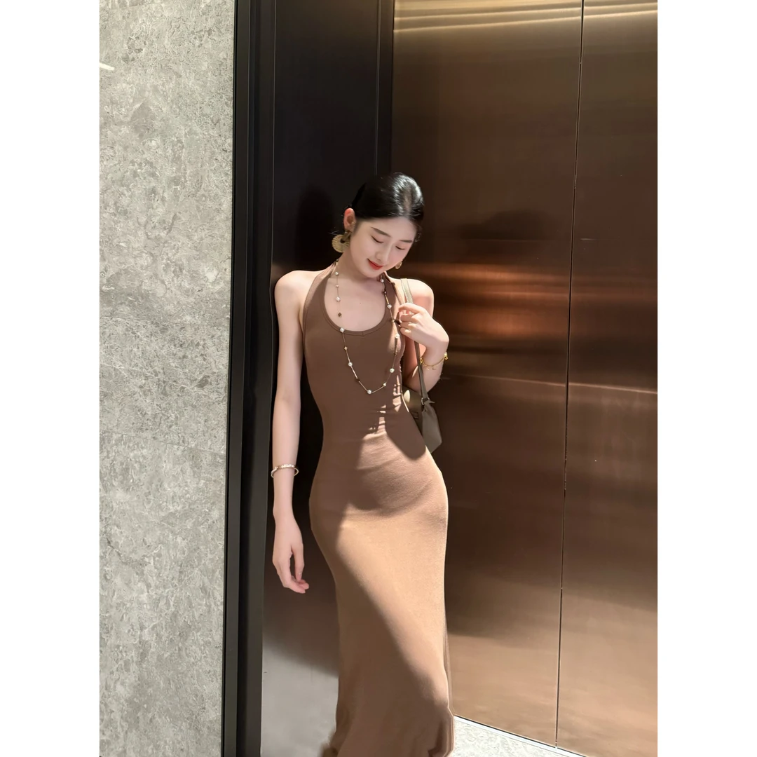 【一场盛宴】挂脖气质修身紧身裙子包臀露背连衣裙长裙名媛性感夏季