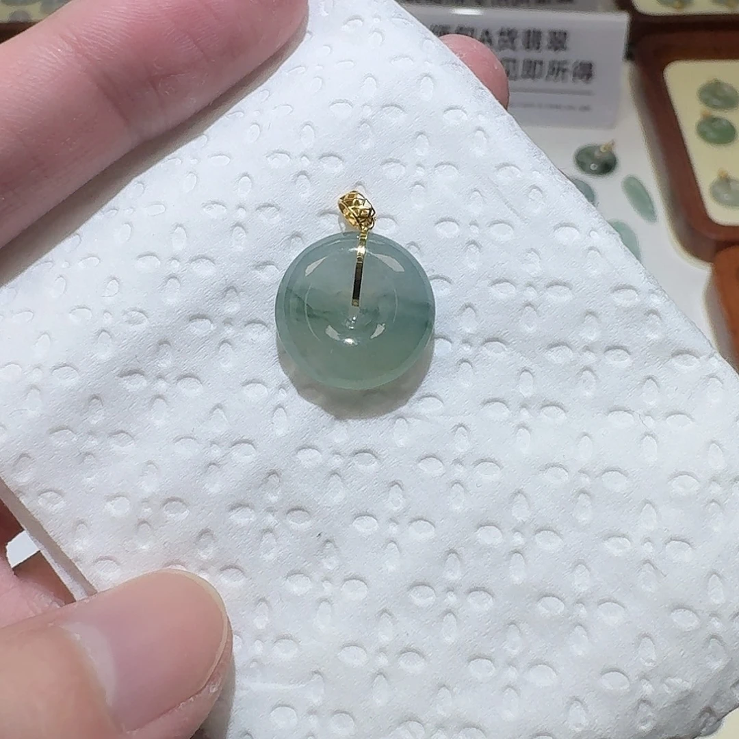 颈饰18K金镶嵌翡翠扣子