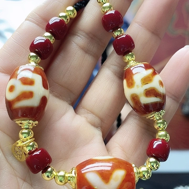 玛瑙/玉髓（覆膜）颈饰合金