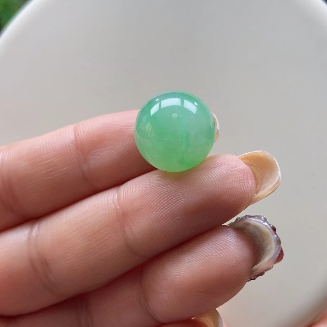 翡翠吊坠(不含链)未镶嵌翡翠甜绿大珠卡14.38