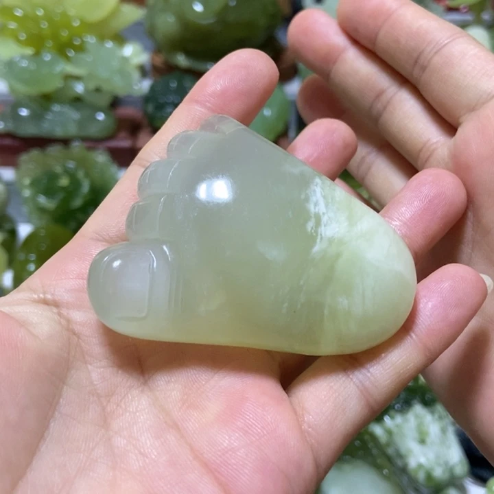 【闪购商品】蛇纹石玉未镶嵌把件