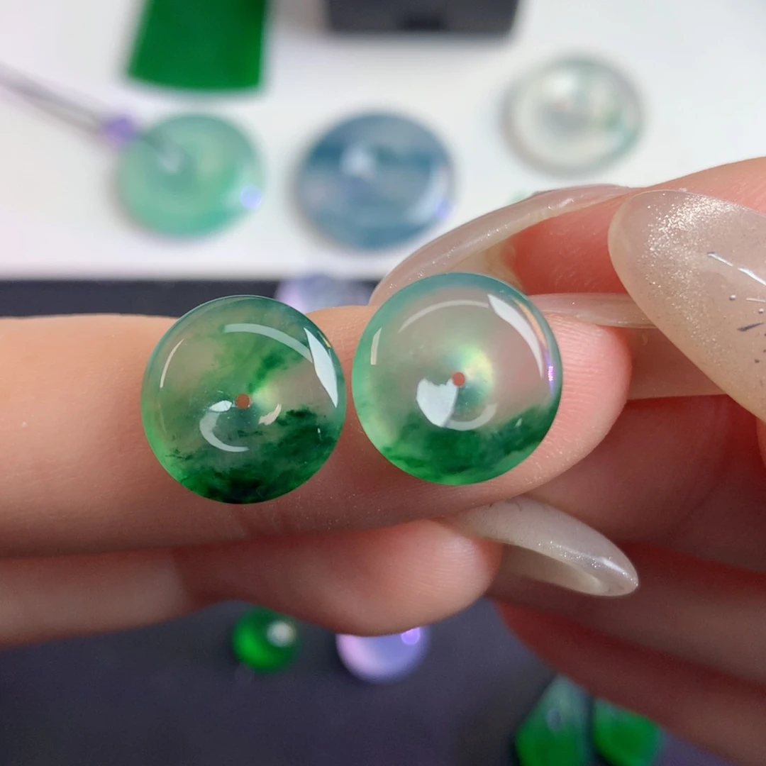 翡翠裸石11.8/3.05一对扣子