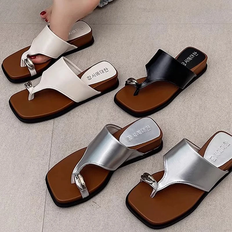 法式小众套趾凉拖鞋女夏季外穿2025新款高级感坡跟人字拖配裙子鞋