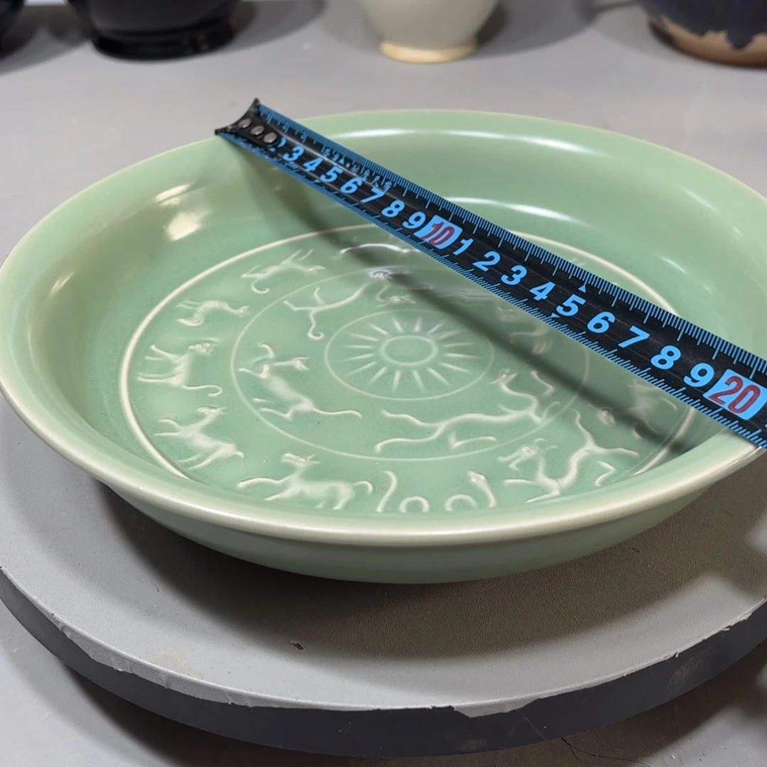 瓶龙泉青瓷品相完美