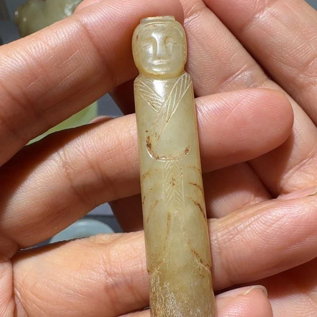 嘛***咯和田玉未镶嵌颈饰