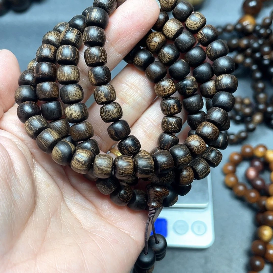 沉香手串白棋瘤疤0.8