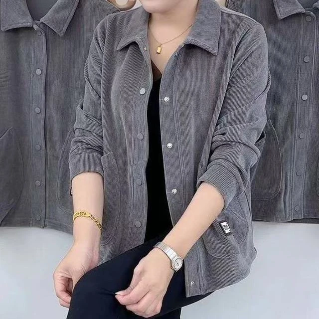 灯芯绒外套女长袖衬衫秋季新款休闲宽松大码妈妈上衣条绒夹克衫女