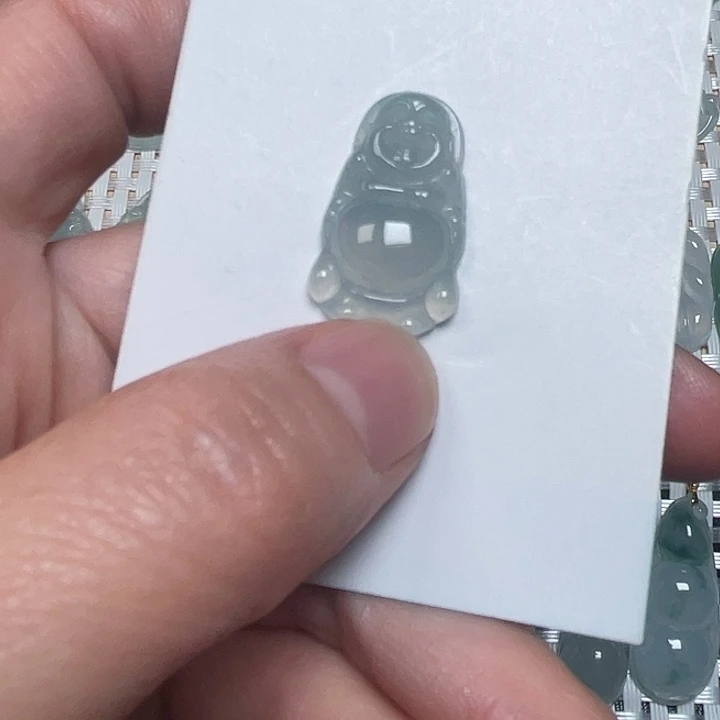 翡翠足金镶嵌颈饰翡翠