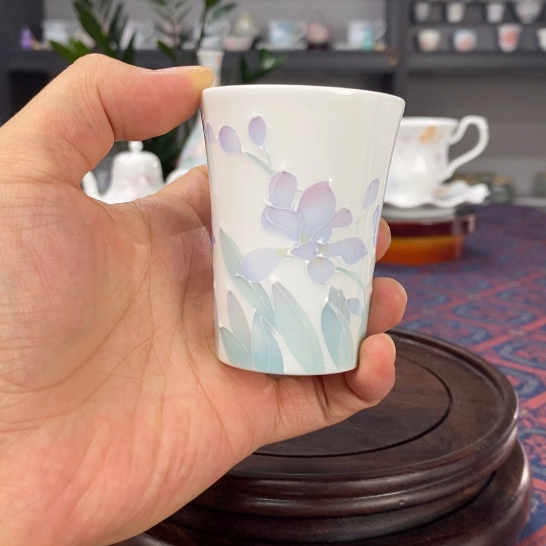 兰花釉下手绘品茗杯