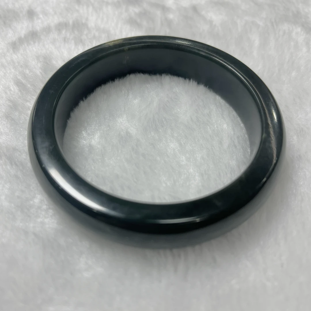 天然和田玉手镯56mm