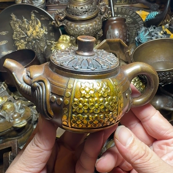 铜器摆件收收藏藏