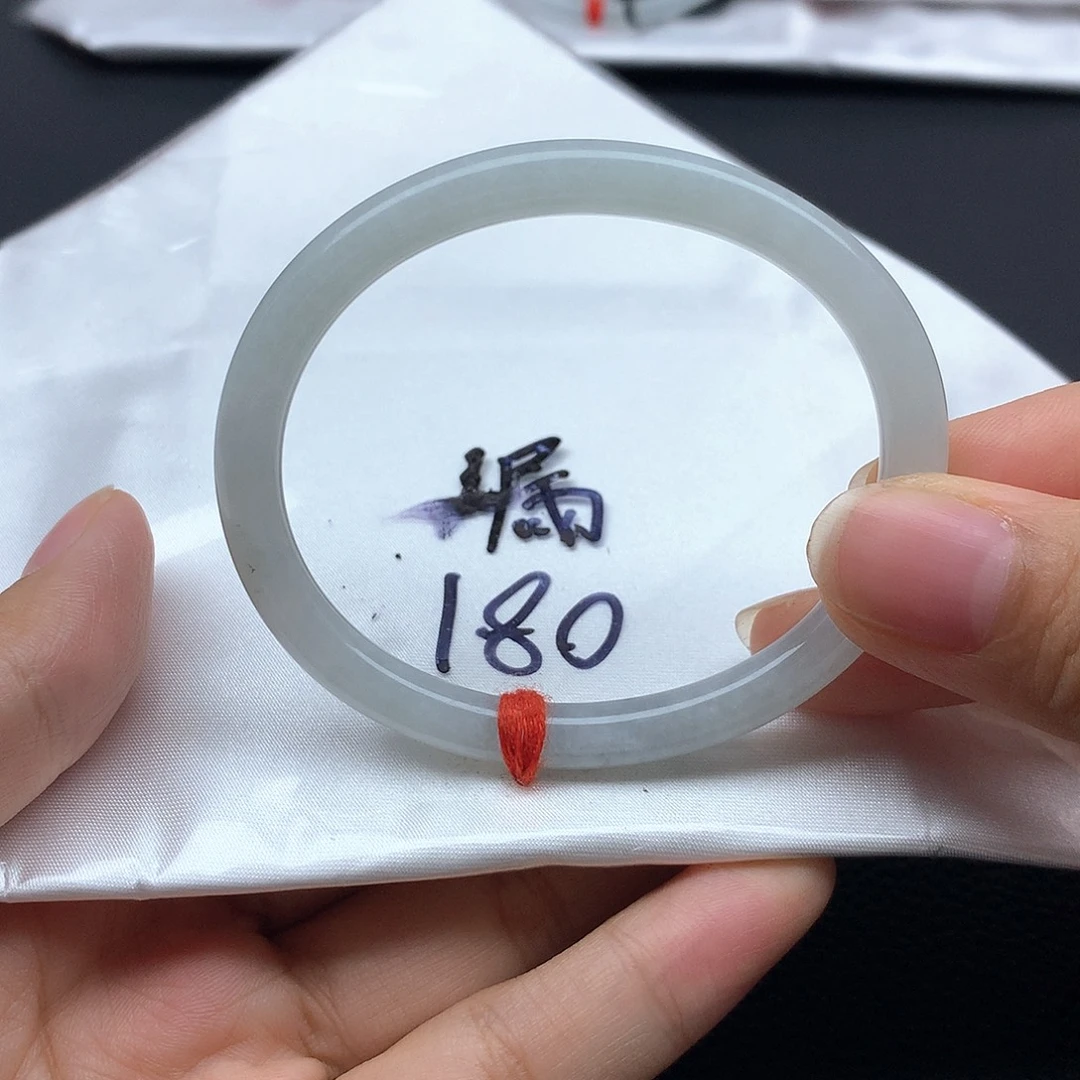 ⁵***₄翡翠未镶嵌手镯54贵妃