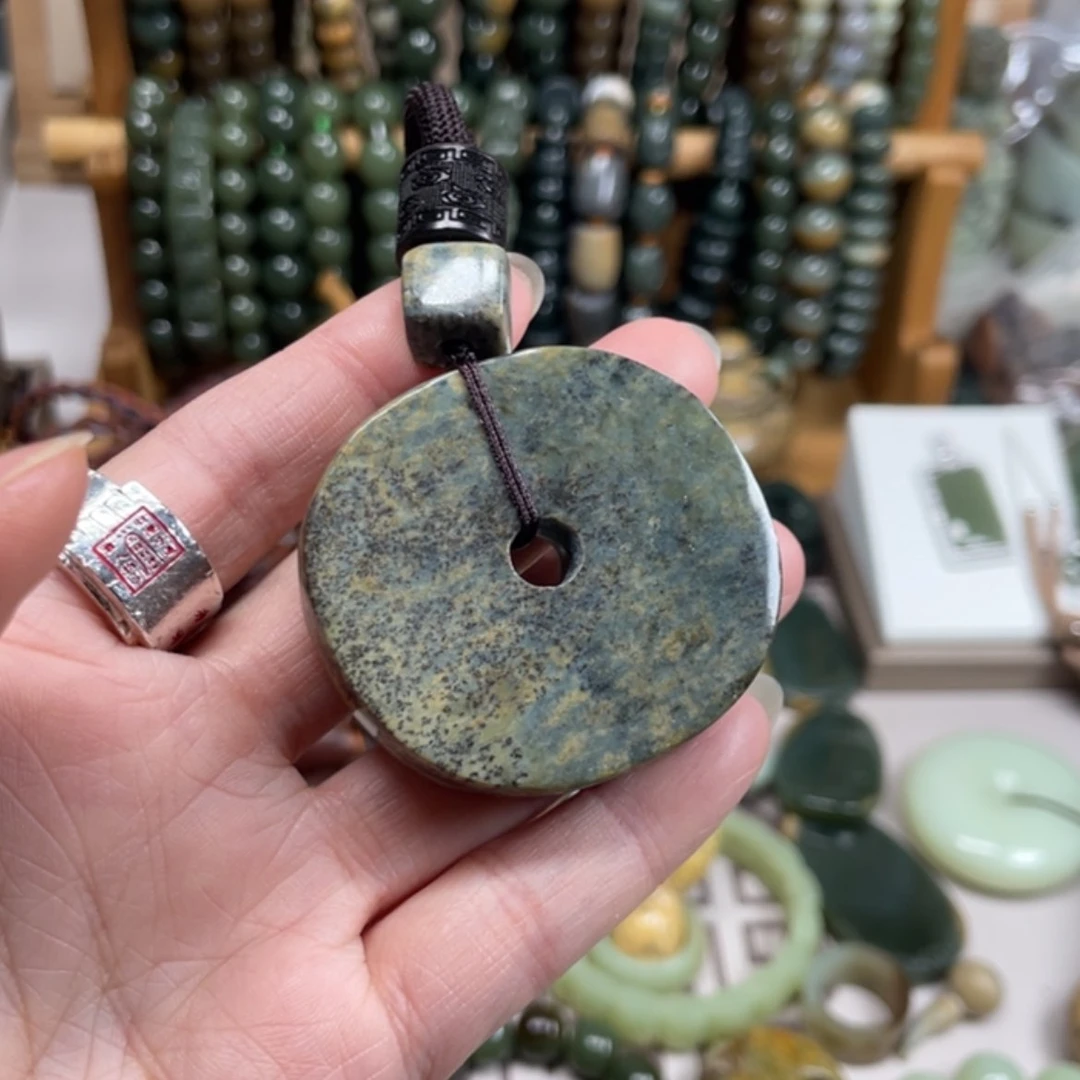 【闪购商品】岫岩河磨玉（透闪石质玉）手把件未镶嵌