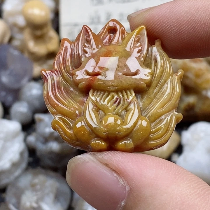 颈饰未镶嵌硅化珊瑚（珊瑚玉）小