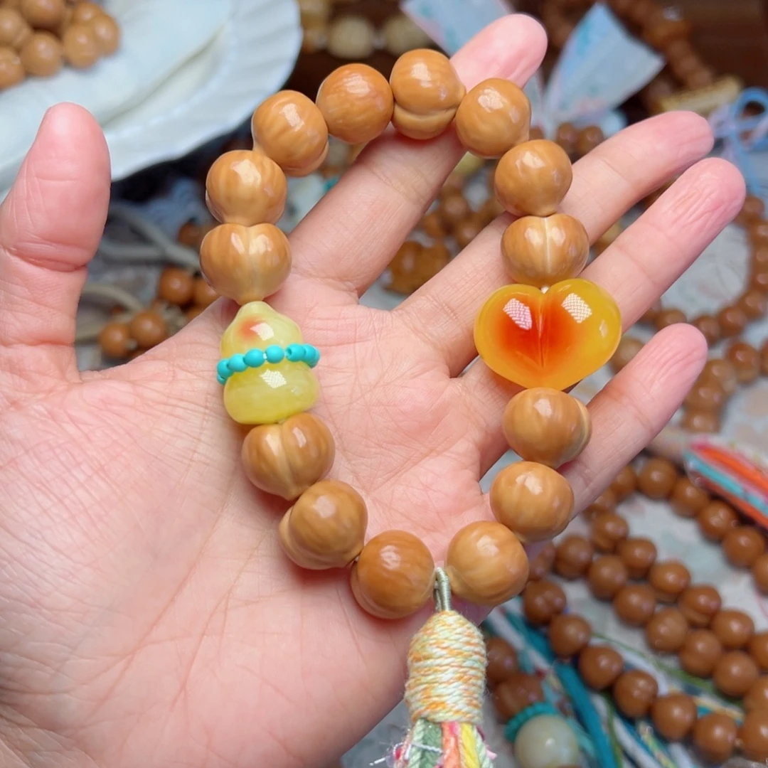 吊坠猴头核桃屁桃手持