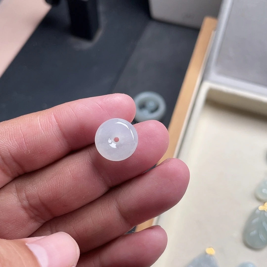 翡翠未镶嵌颈饰888589999